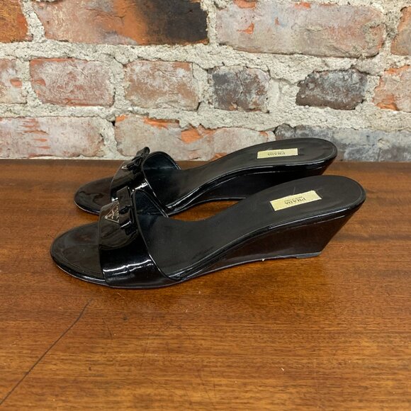 Prada Heel Sandals. - Picture 4 of 9